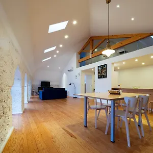 Apartment Premium Familiares - Loft Bemyguest, Viseu